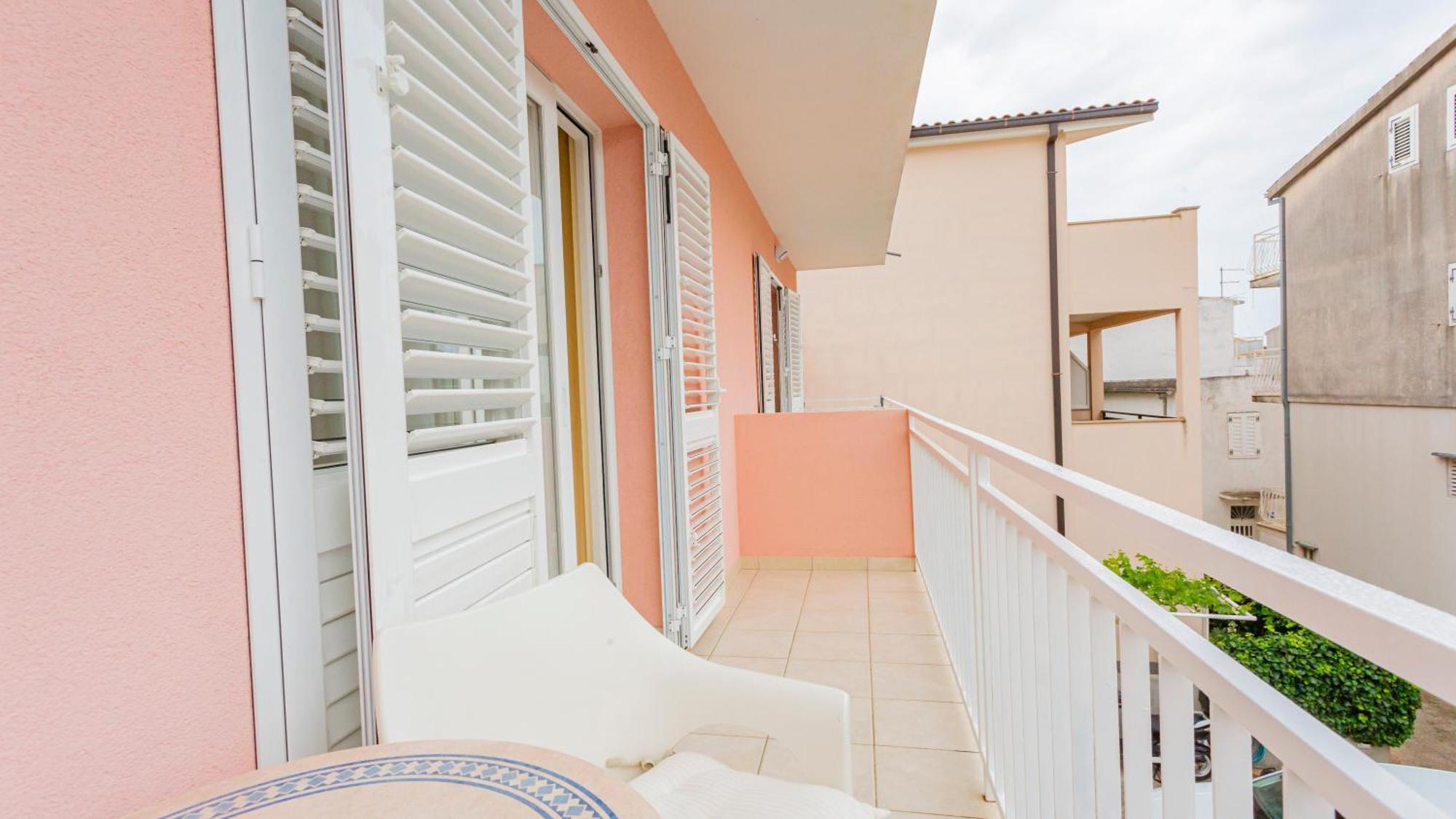 Baska Voda Apartments - Steps From The Beach, Free Parking, Central Location エクステリア 写真