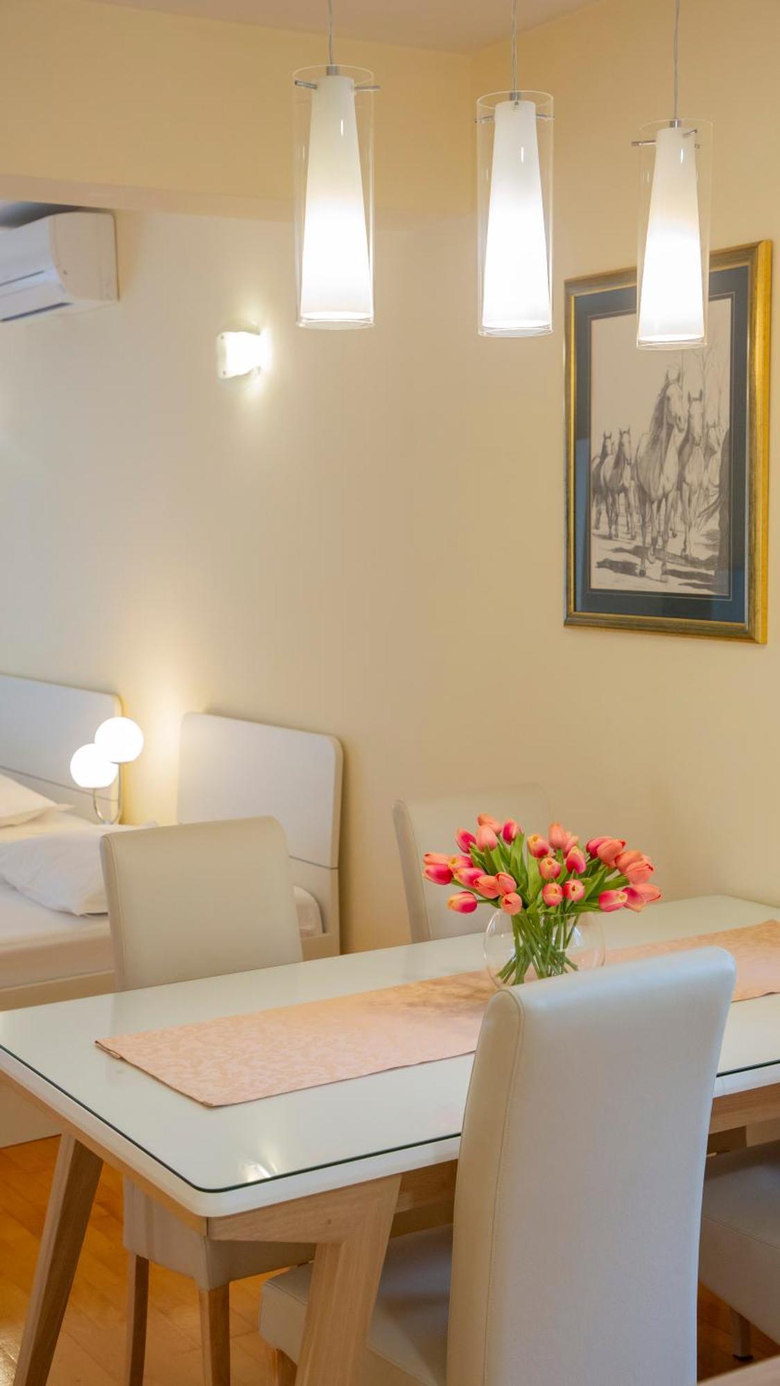 Baska Voda Apartments - Steps From The Beach, Free Parking, Central Location エクステリア 写真