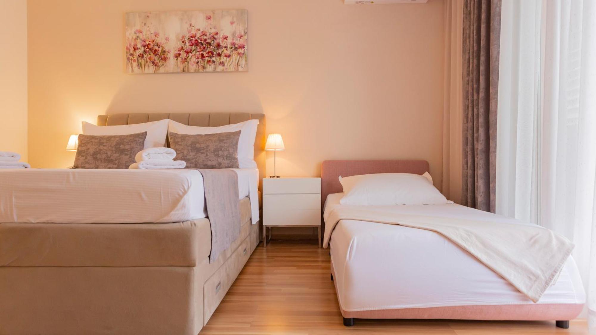 Baska Voda Apartments - Steps From The Beach, Free Parking, Central Location エクステリア 写真