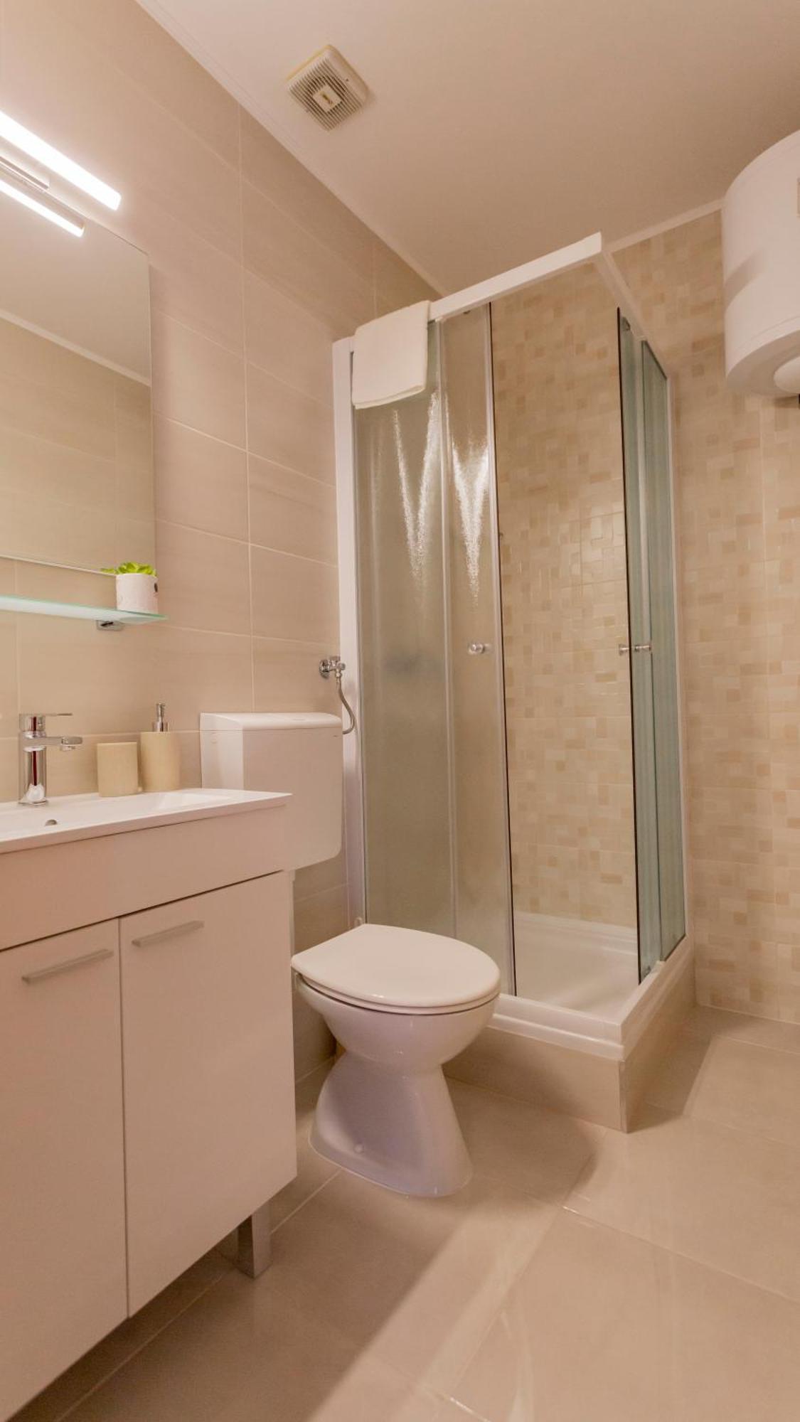 Baska Voda Apartments - Steps From The Beach, Free Parking, Central Location エクステリア 写真