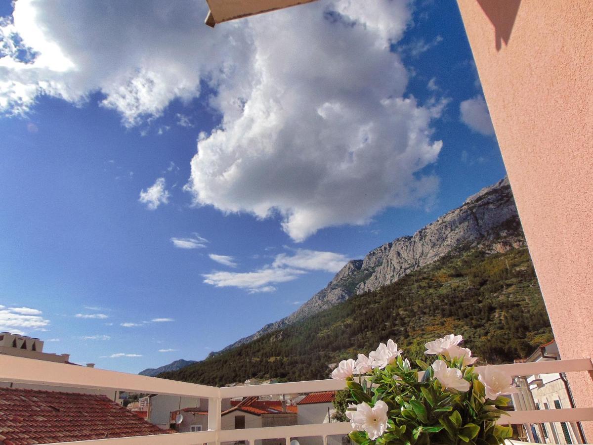 Baska Voda Apartments - Steps From The Beach, Free Parking, Central Location エクステリア 写真